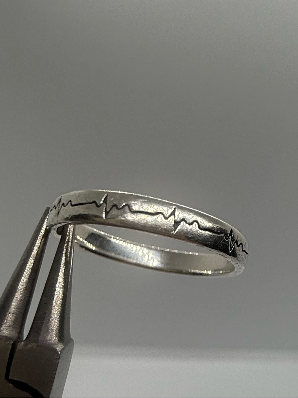Boma 925 Sterling Silver Heartbeat Ring Size 7.5 EKG Pulse Band